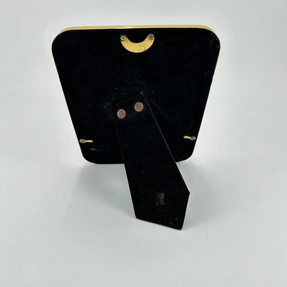 Vintage Gold Tone Metal Rounded 5x7 Picture Frame Velvet Easel Back